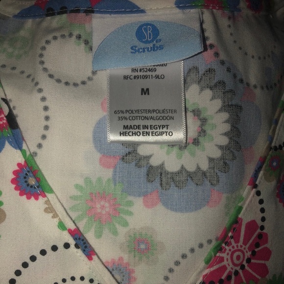 Top Scrub - Picture 5 of 5